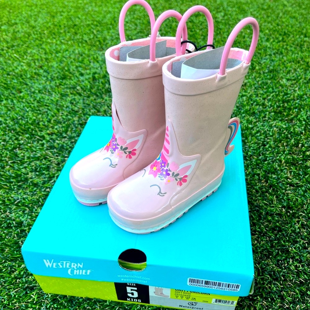 NEW NIB Western Chief Kids Unicorn Pink Rainbow Rain Boots Toddler Size 5